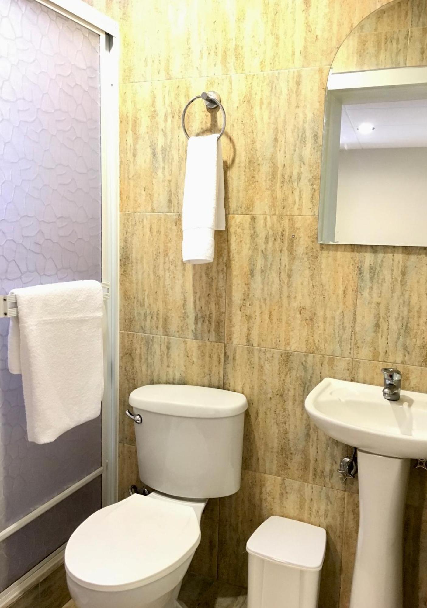 Nass Bed & Breakfast クエンカ エクステリア 写真